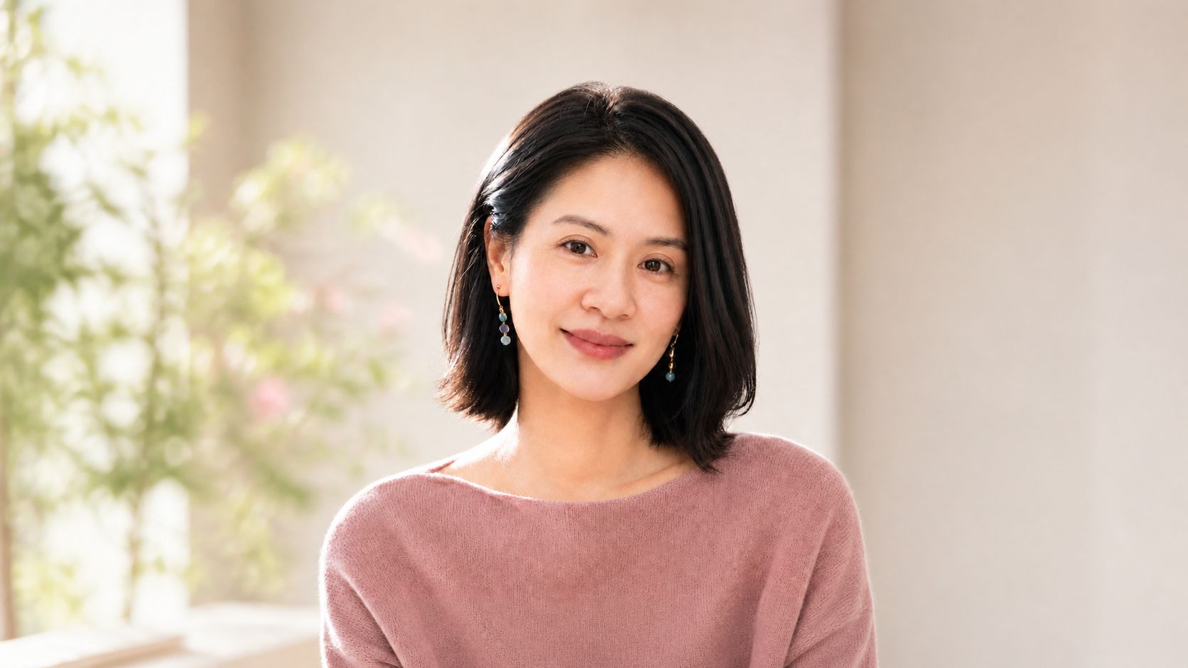 Landscape professional portrait of Zoey Jin, Realtor at Keller Williams Realty Irvine.